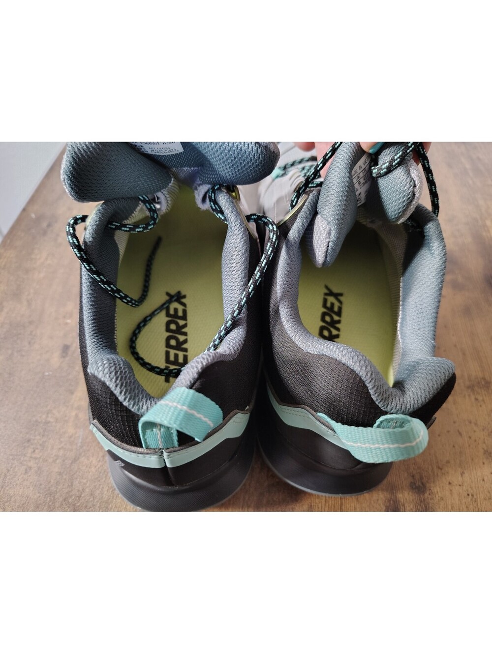 Adidas Terrex AX3 GTX Womens Hiking Shoes Size 10.5 Gray Mint Waterproof FX4684 - Picture 9 of 9
